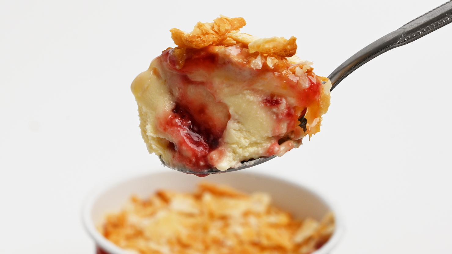 ハーゲンダッツ ミニカップ クラシック洋菓子『ナポレオンパイ～苺とカスタードのパイ～