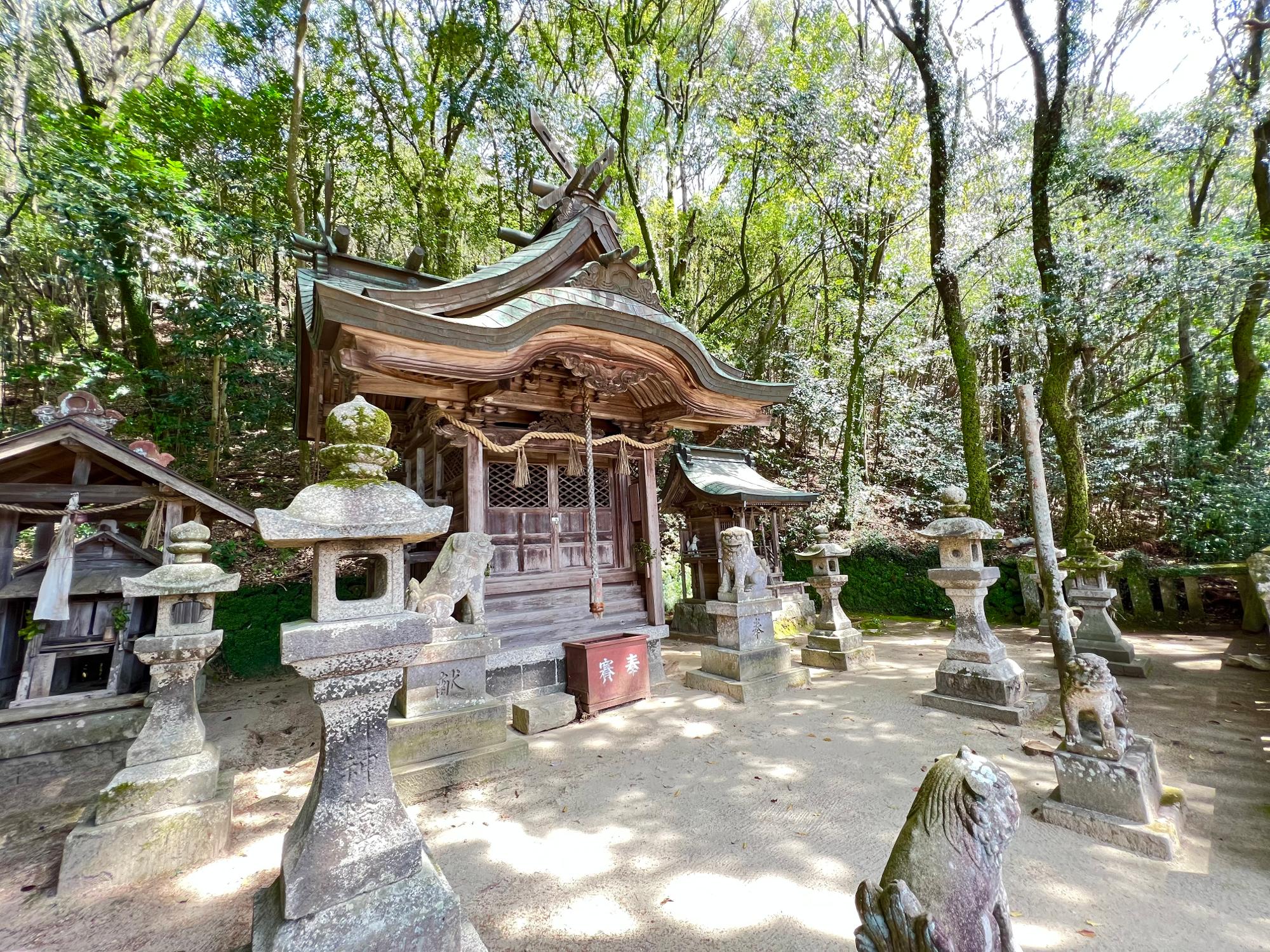 天津彦根神社